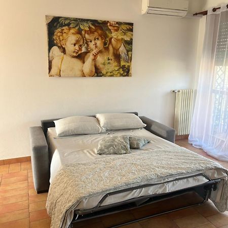 Appartamento Peschiera - Zona Ospedale Pederzoli Peschiera del Garda Dış mekan fotoğraf