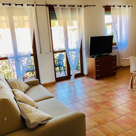 Appartamento Peschiera - Zona Ospedale Pederzoli Peschiera del Garda Dış mekan fotoğraf