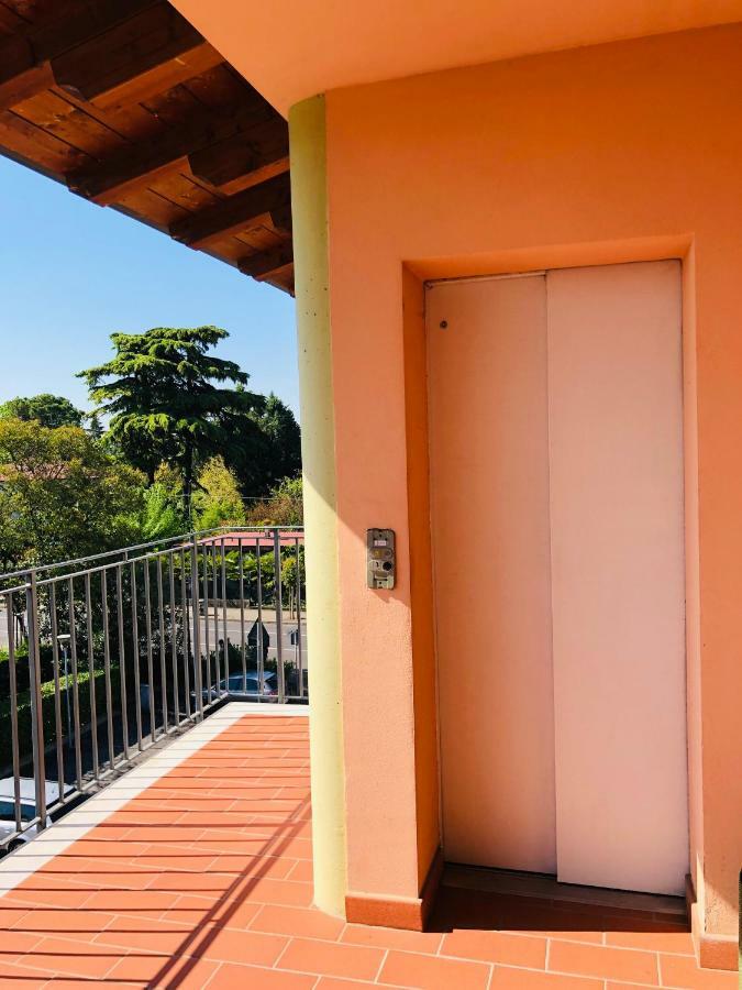 Appartamento Peschiera - Zona Ospedale Pederzoli Peschiera del Garda Dış mekan fotoğraf